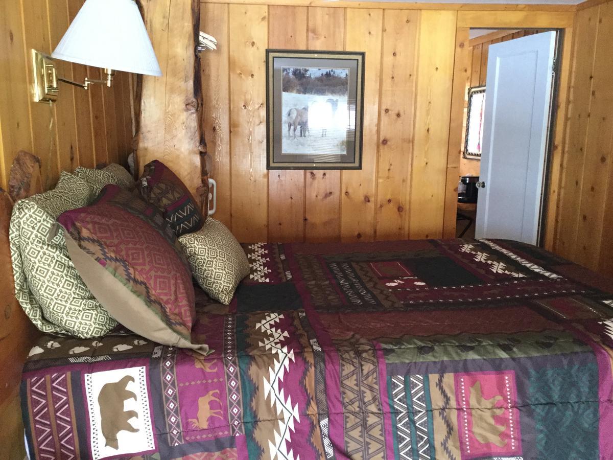 Chinook Winds Motel Dubois Eksteriør billede