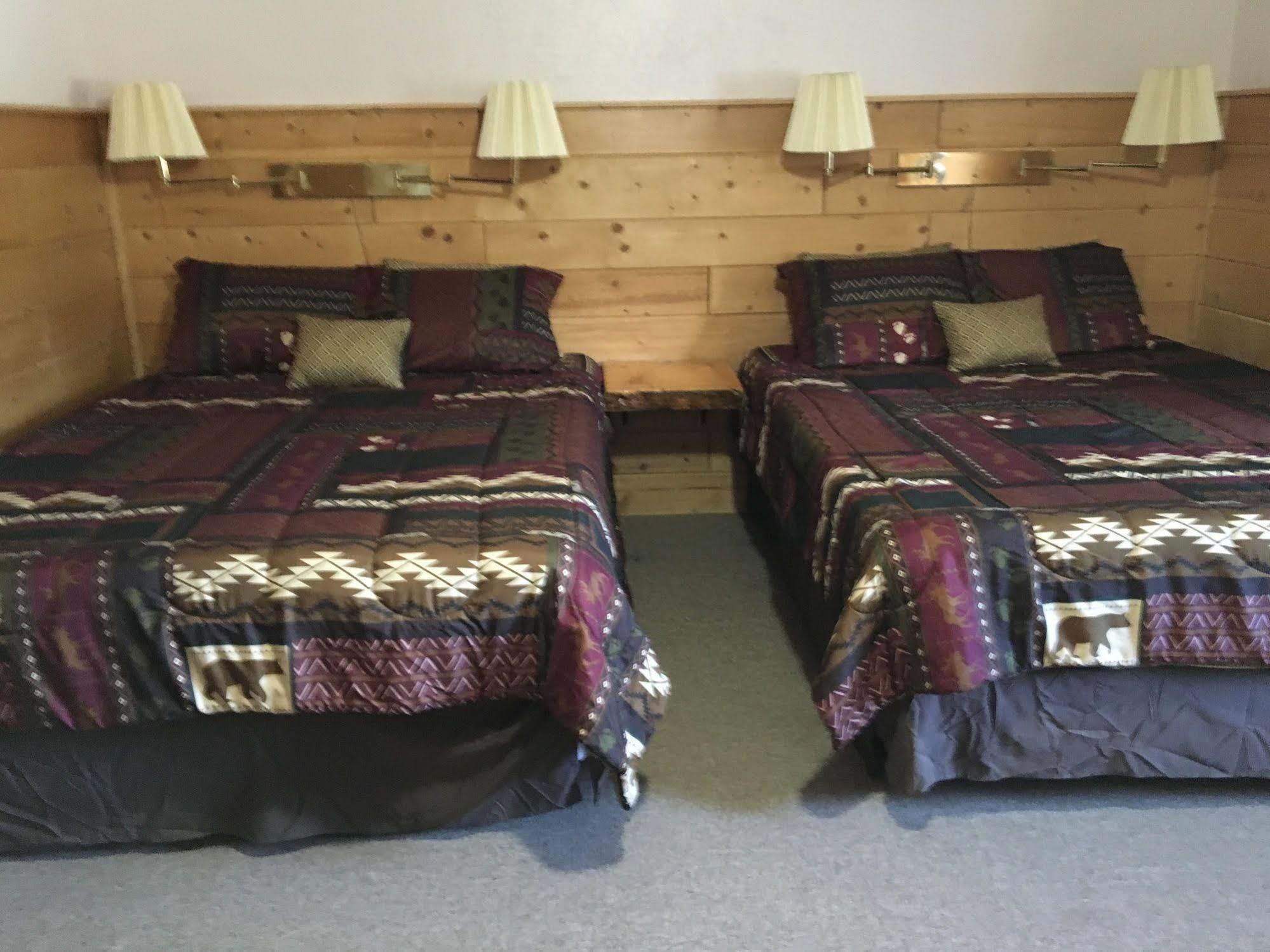 Chinook Winds Motel Dubois Eksteriør billede