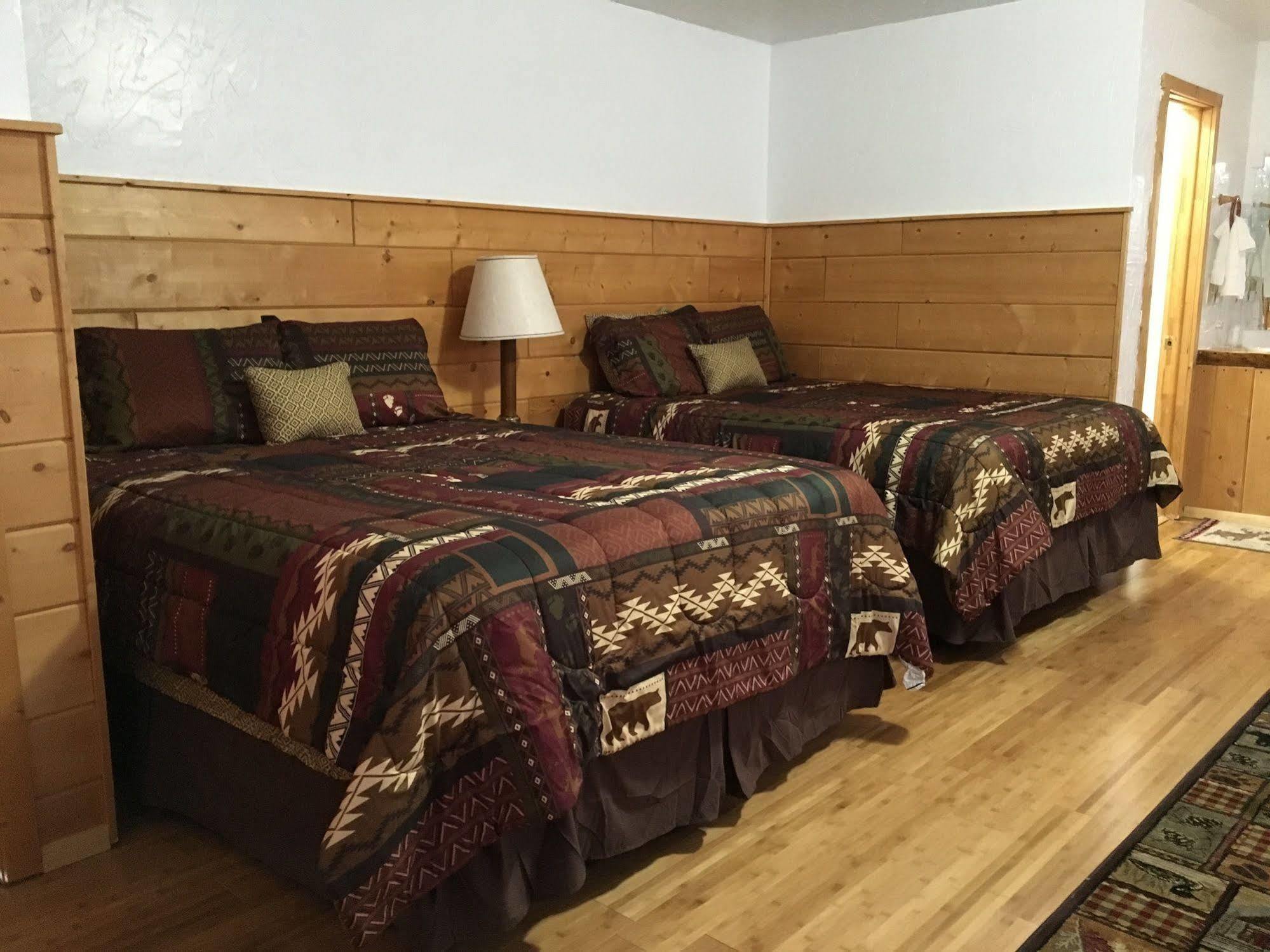 Chinook Winds Motel Dubois Eksteriør billede